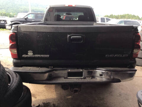 2005 Chevrolet Silverado 1500 LS