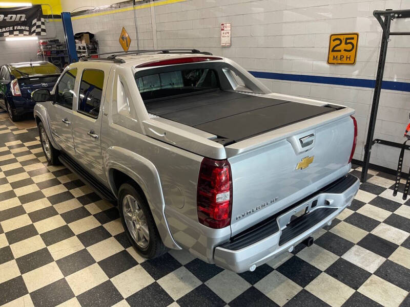 2012 Chevrolet Avalanche LTZ