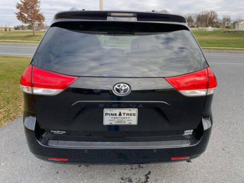 2014 Toyota Sienna XLE 7-Passenger