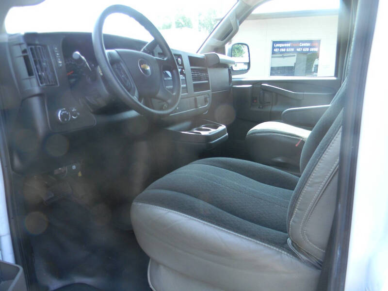 2023 Chevrolet Express 2500