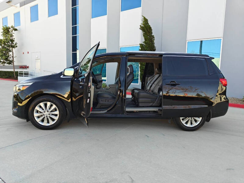 2016 Kia Sedona EX