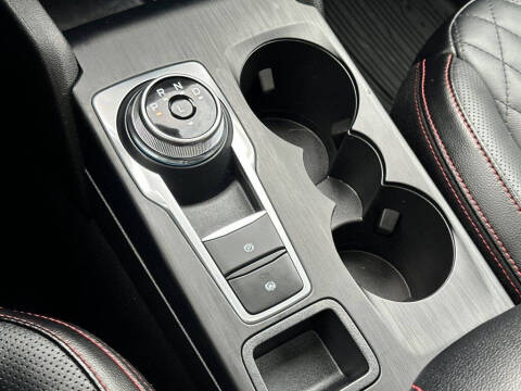 2024 Ford Escape ST-Line Elite