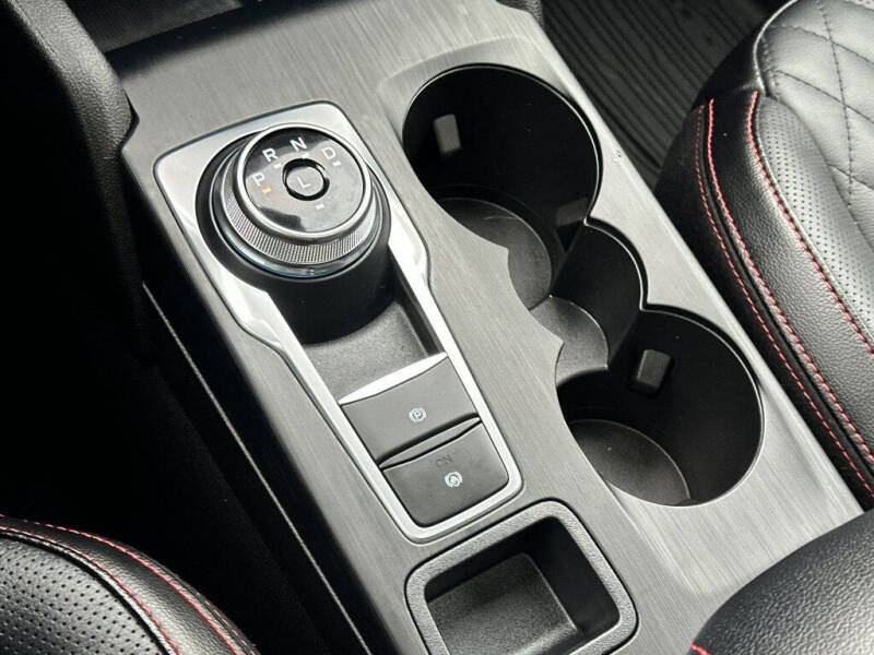 2024 Ford Escape ST-Line Elite