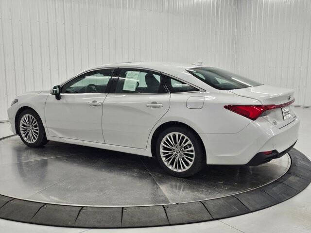 2022 Toyota Avalon Hybrid Limited