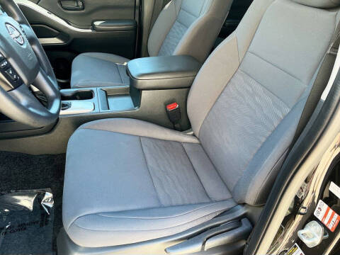 2023 Nissan Frontier S