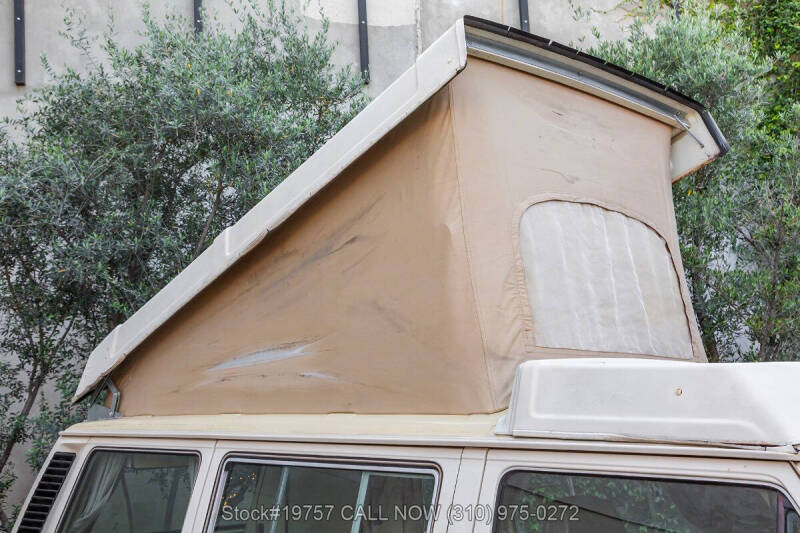 1982 Volkswagen Vanagon Camper