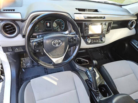 2016 Toyota RAV4 Hybrid XLE
