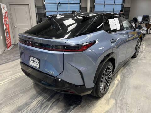 2023 Lexus RZ 450e Luxury