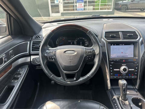 2019 Ford Explorer Platinum