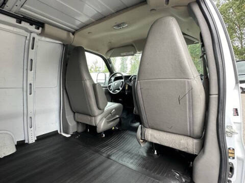 2023 Chevrolet Express 2500