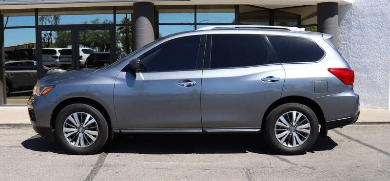 2020 Nissan Pathfinder S