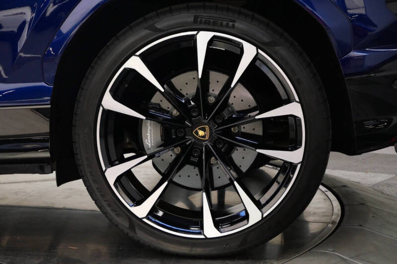 2022 Lamborghini Urus