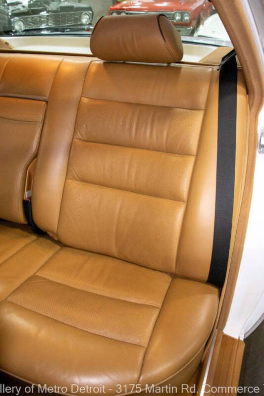 1991 Mercedes-Benz 560-Class 560 SEL