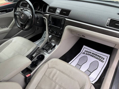 2016 Volkswagen Passat 1.8T SE