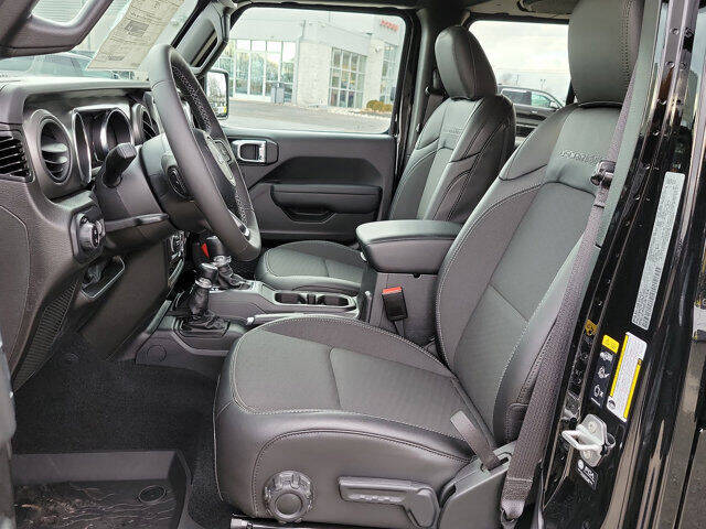 2023 Jeep Gladiator Freedom