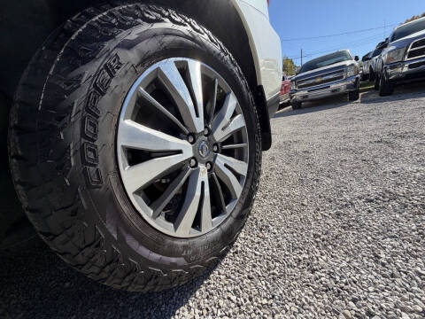 2018 Nissan Pathfinder SL