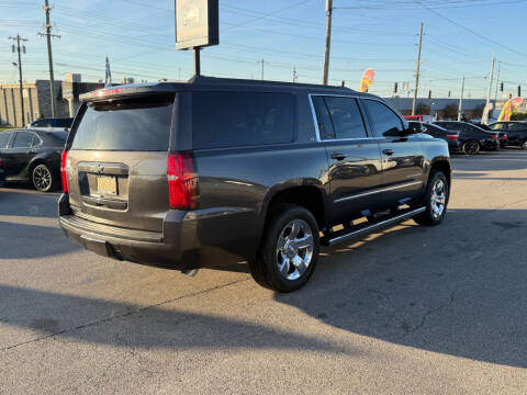 2018 Chevrolet Suburban LT