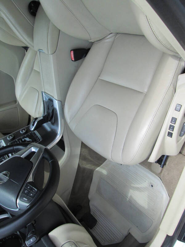 2015 Volvo XC60 T5 Drive-E Platinum