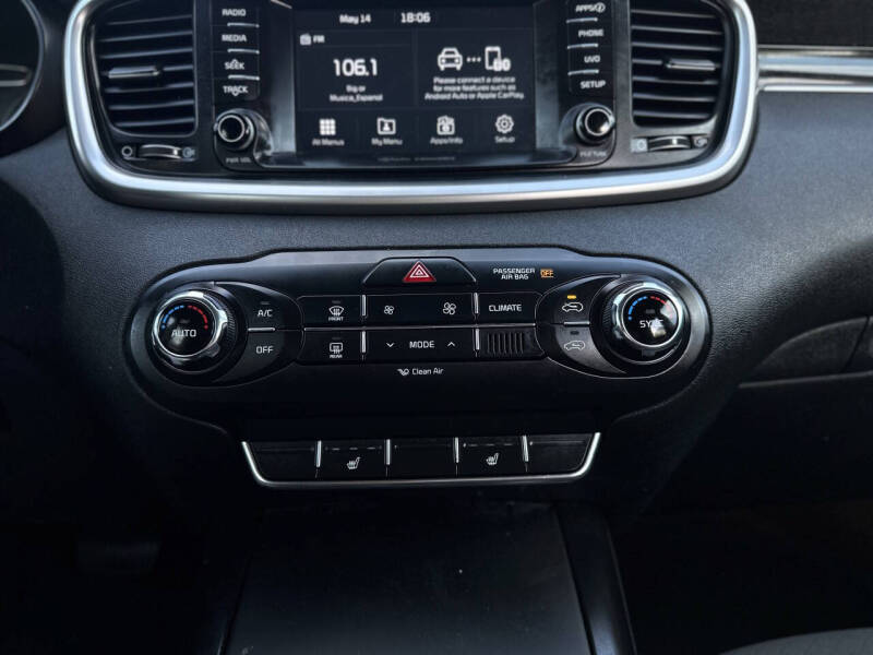 2018 Kia Sorento LX