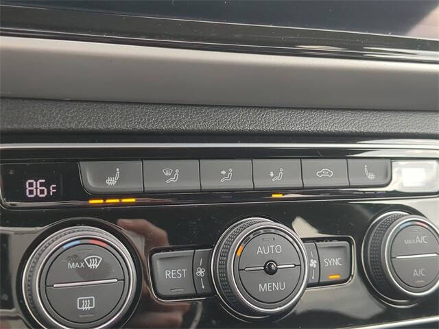 2023 Volkswagen Atlas SE