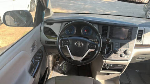 2015 Toyota Sienna