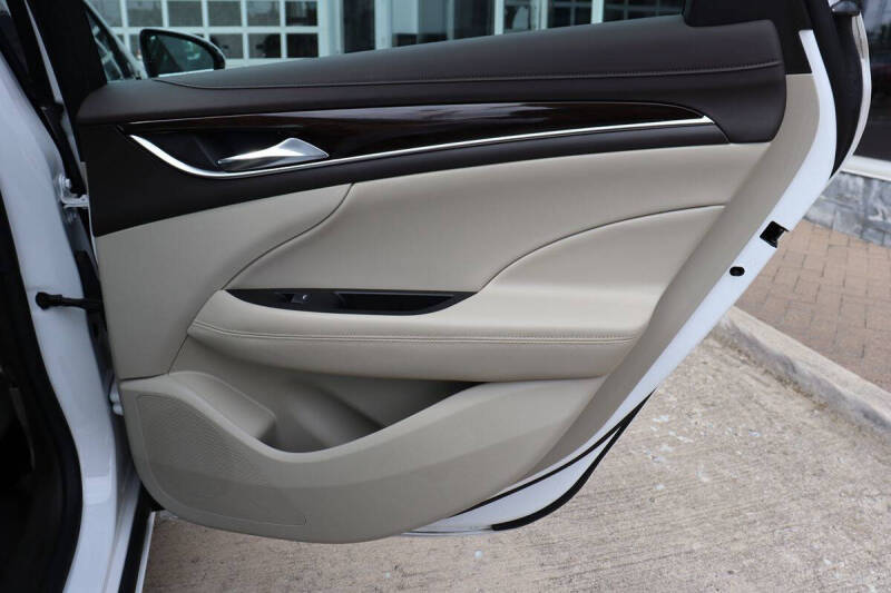 2017 Buick LaCrosse Essence