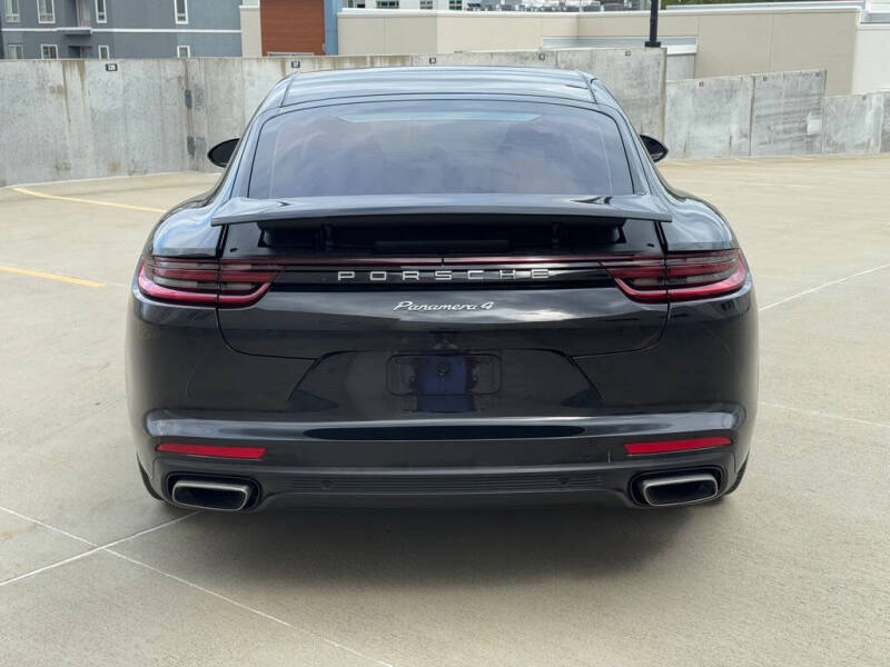 2020 Porsche Panamera 4