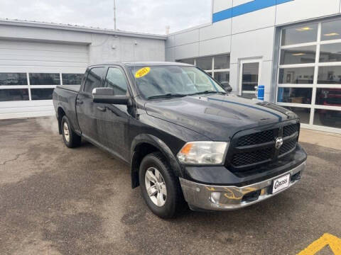 2017 RAM 1500 SLT