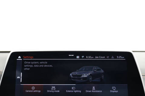 2022 BMW 7 Series M760i xDrive