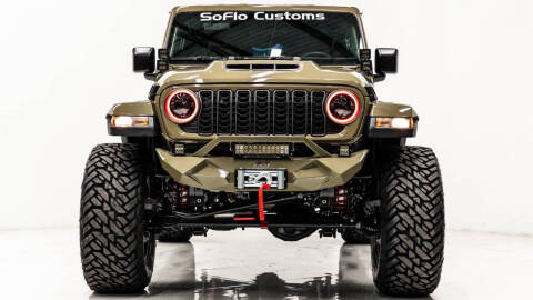 2025 Jeep Gladiator NightHawk