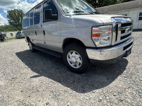 2013 Ford E-Series E-350 SD XLT