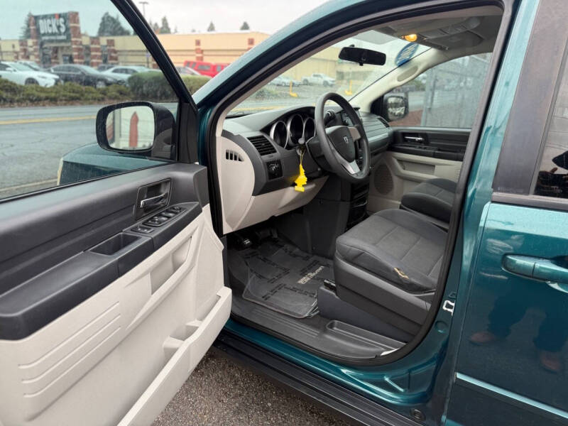 2009 Dodge Grand Caravan SE