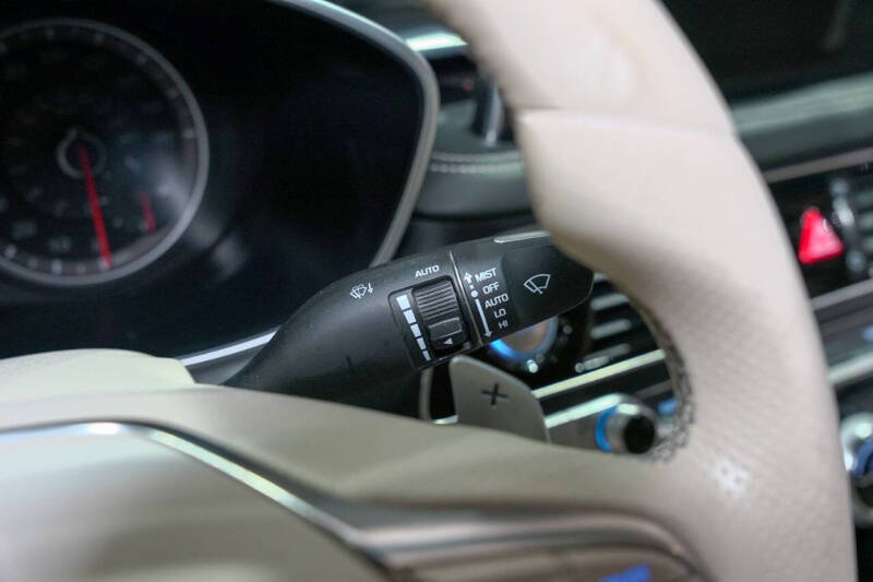 2019 Genesis G70 3.3T Design Edition