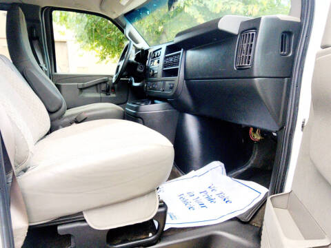 2018 Chevrolet Express LT 2500