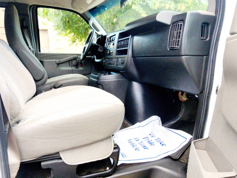 2018 Chevrolet Express LT 2500