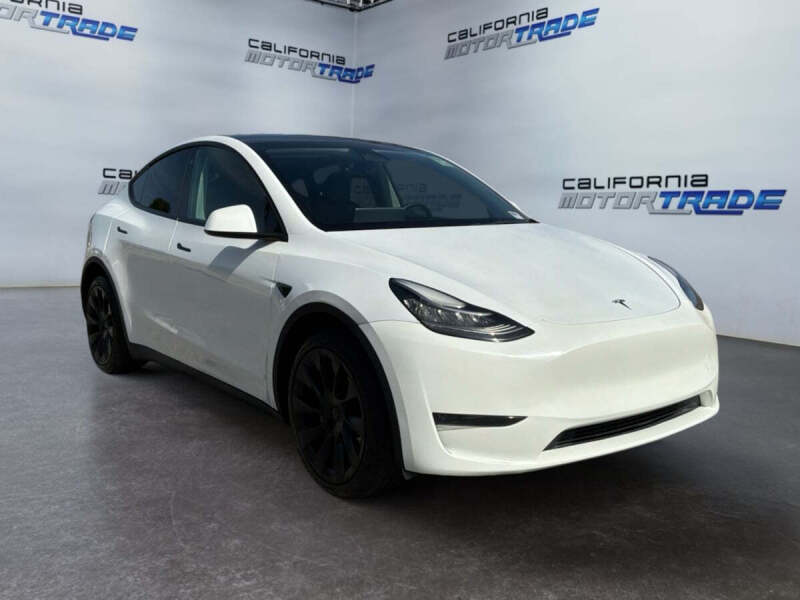 2023 Tesla Model Y Long Range