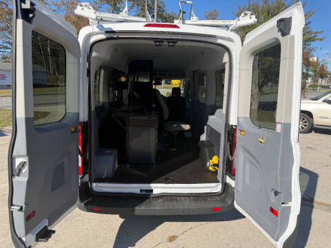 2017 Ford Transit 150 XLT