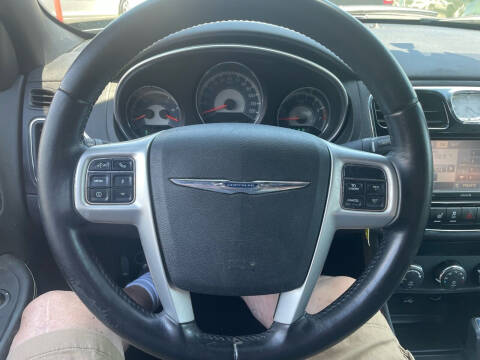 2012 Chrysler 200 Limited