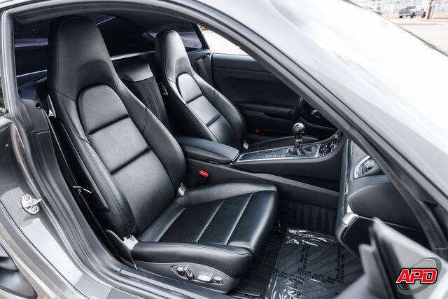2019 Porsche 718 Cayman