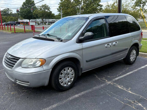 2005 Chrysler Town and Country