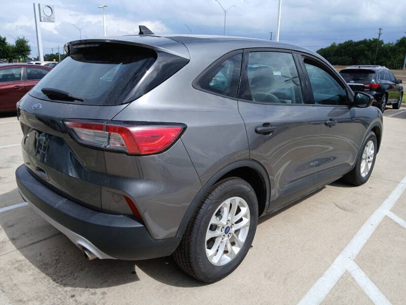 2022 Ford Escape S