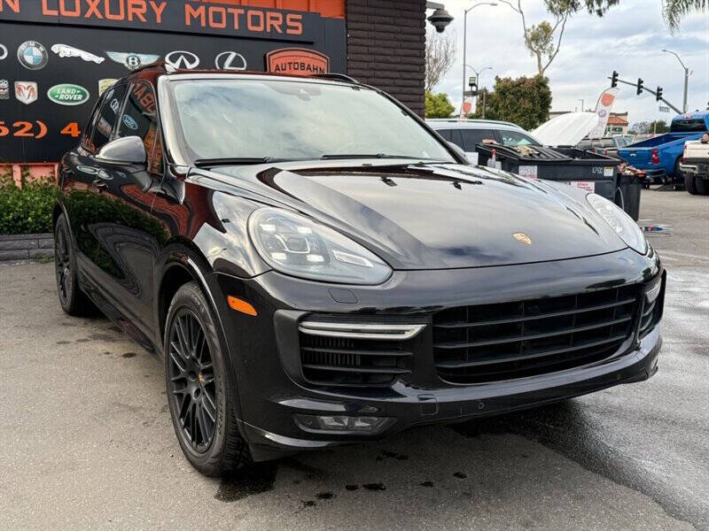2016 Porsche Cayenne GTS