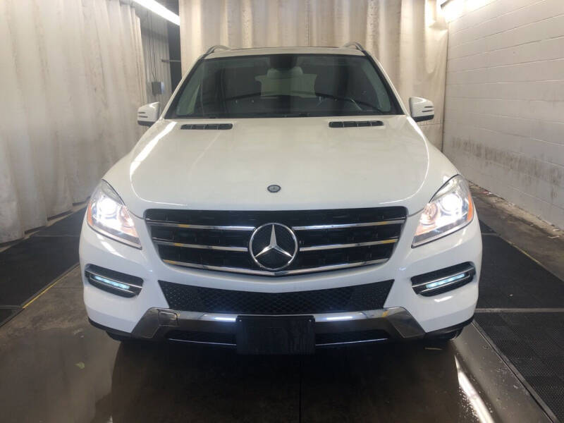 Used 2012 Mercedes-Benz M-Class ML350 with VIN 4JGDA5HB9CA009758 for sale in Rockford, IL