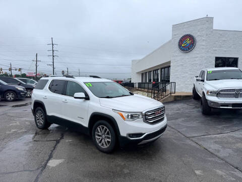 2017 GMC Acadia SLE-2