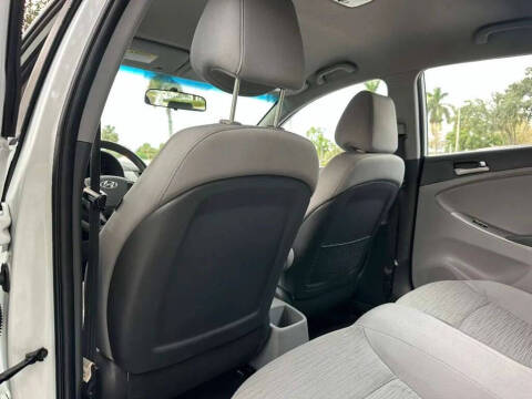 2015 Hyundai Accent GS