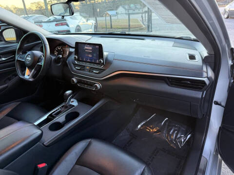 2020 Nissan Altima 2.5 SR