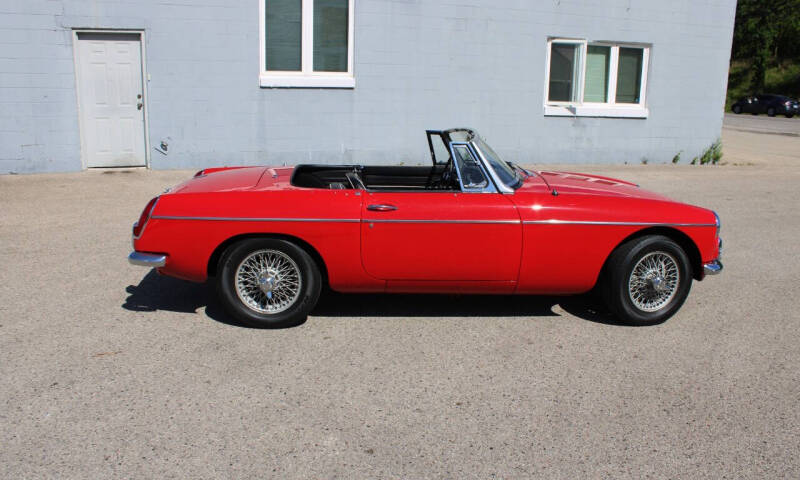 1967 MG B