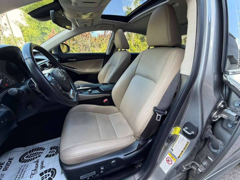 2018 Lexus IS 300