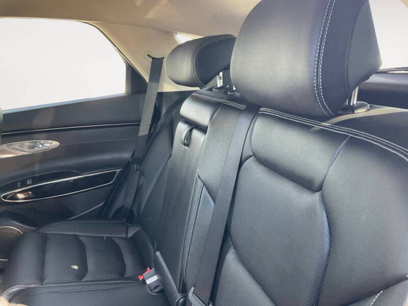 2025 Genesis GV70 2.5T Standard