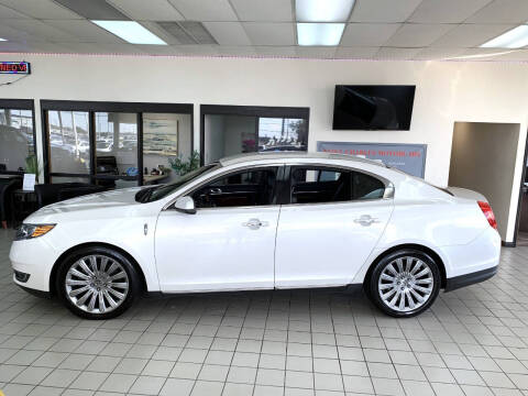 2016 Lincoln MKS